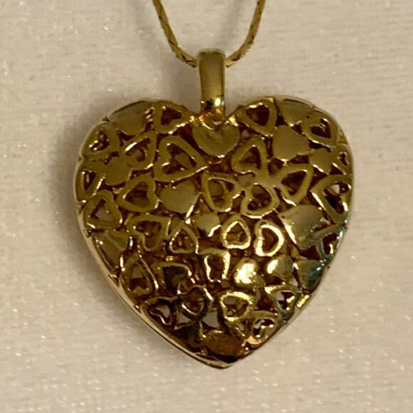 VINTAGE~Gold Filigree Heart Pendant by Edmar Gold Plated - Picture 2 of 2